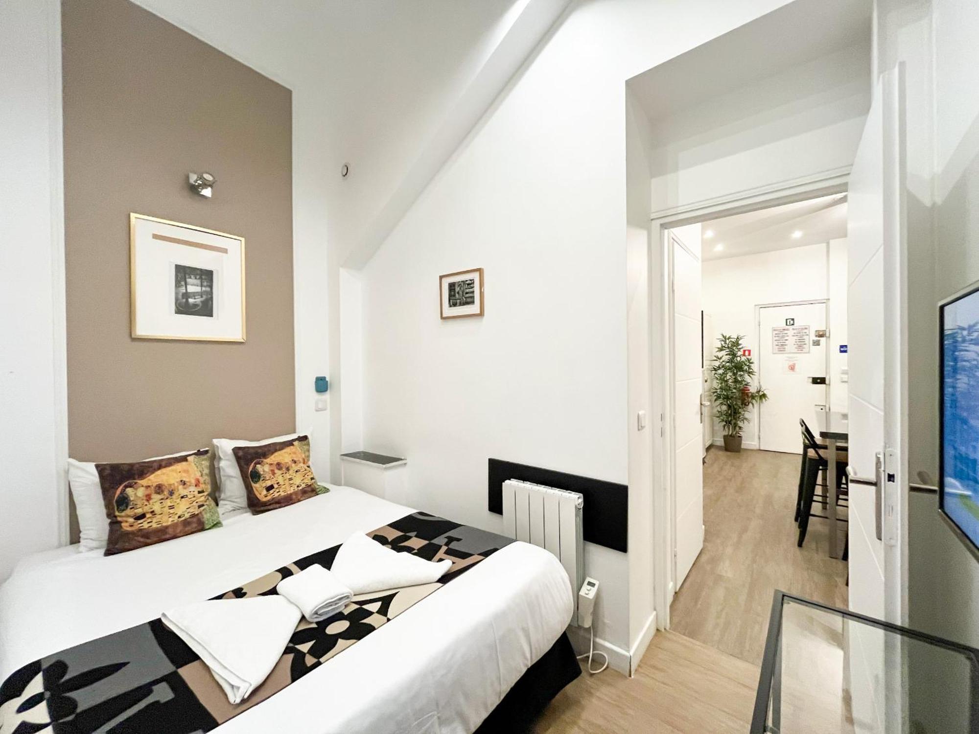 Urban Flat 101 - Maire Apartment *
